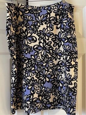 LuLaRoe Cassie 3XL black & cream flower floral print knee skirt